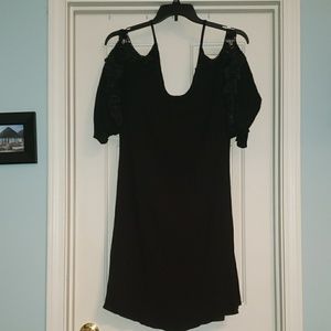 Super cute cold shoulder summer dress